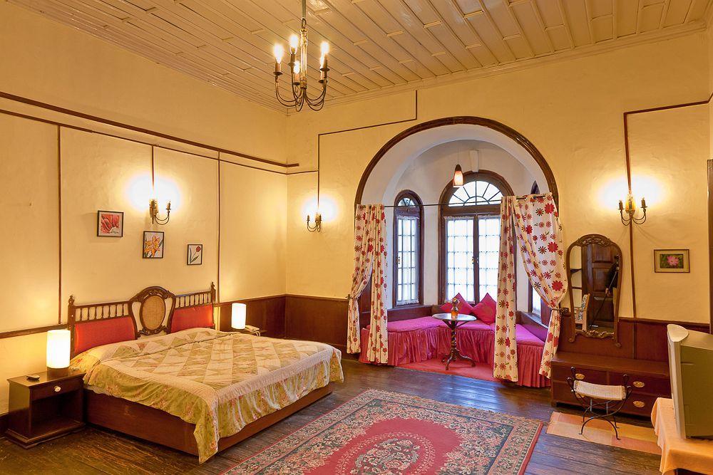 Chevron Rosemount Hotel Ranikhet Ngoại thất bức ảnh
