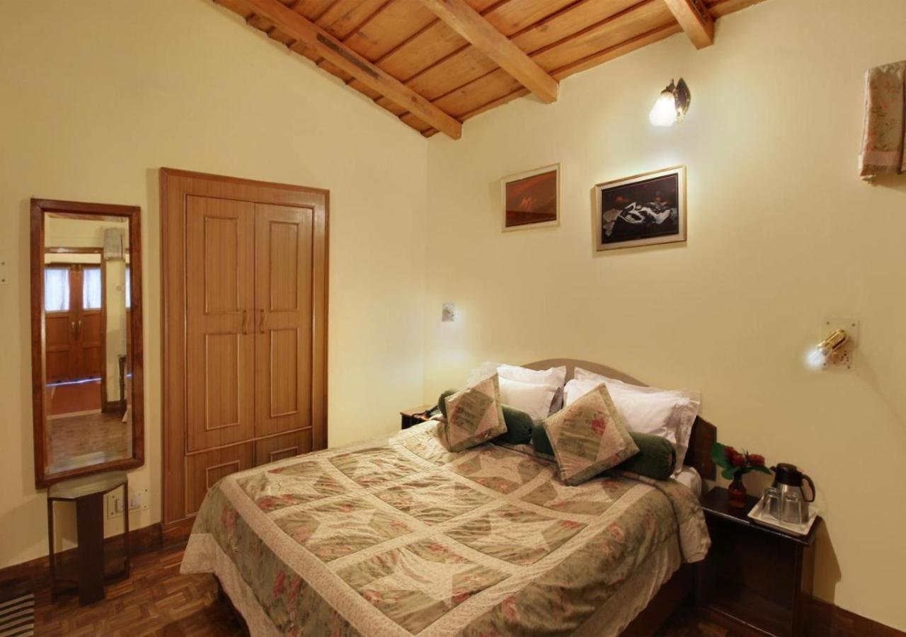 Chevron Rosemount Hotel Ranikhet Ngoại thất bức ảnh